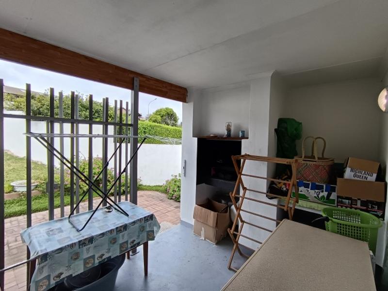 3 Bedroom Property for Sale in Fraaiuitsig Western Cape